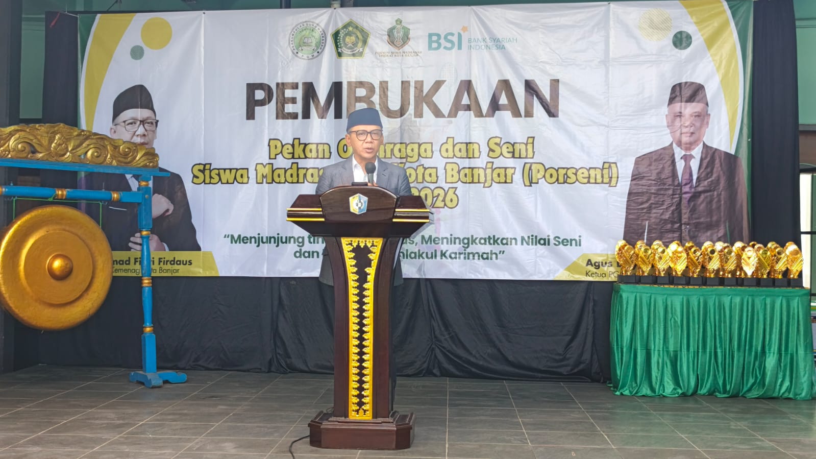 Buka PORSENI, Kakankemenag Banjar Tekankan Sportivitas & Akhlakul Karimah untuk Siswa Madrasah