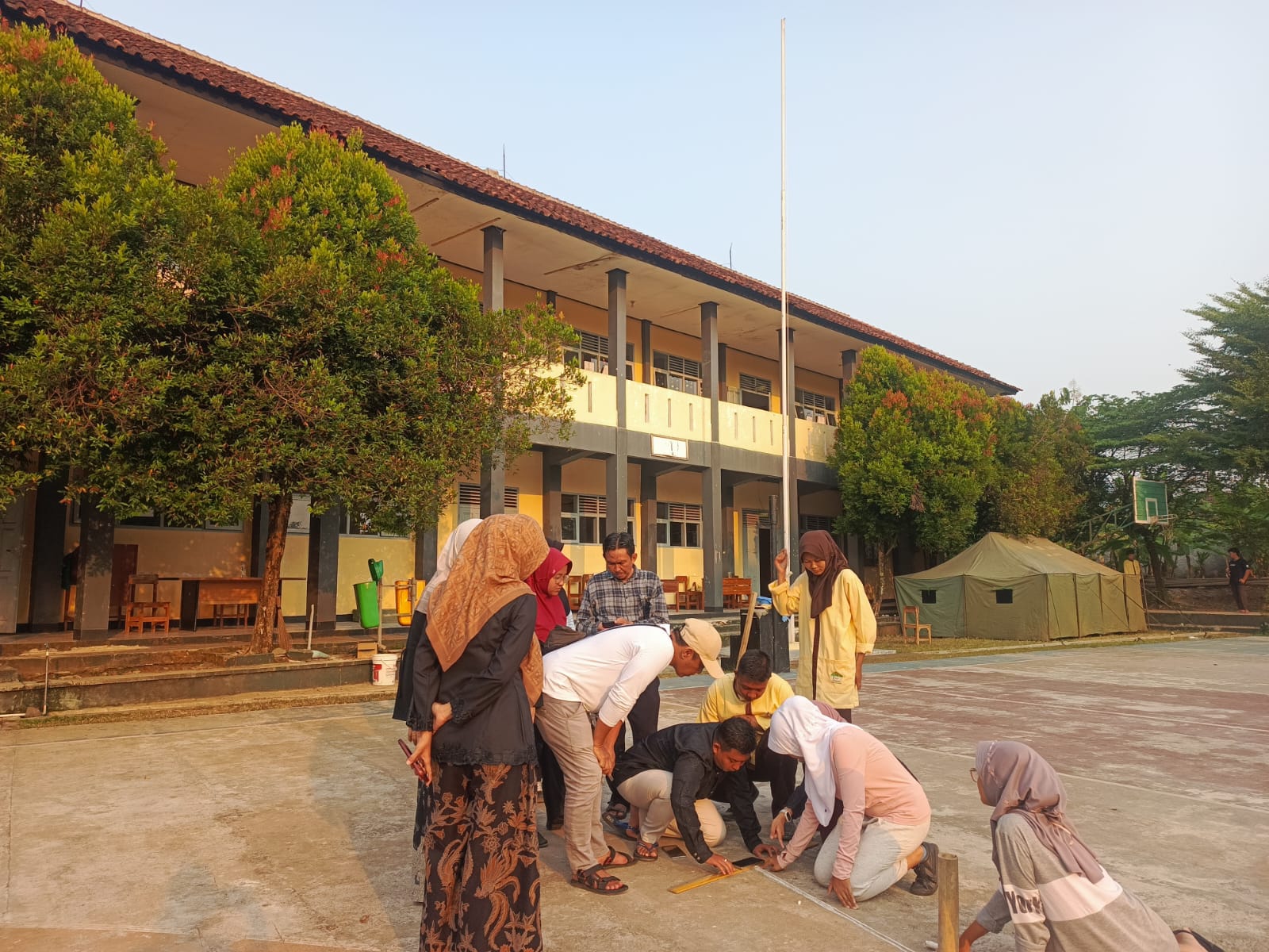 Rashdul Qiblat di MAN Kota Banjar: Menentukan Arah Kiblat dengan Tepat Melalui Fenomena Matahari di Atas Kabah