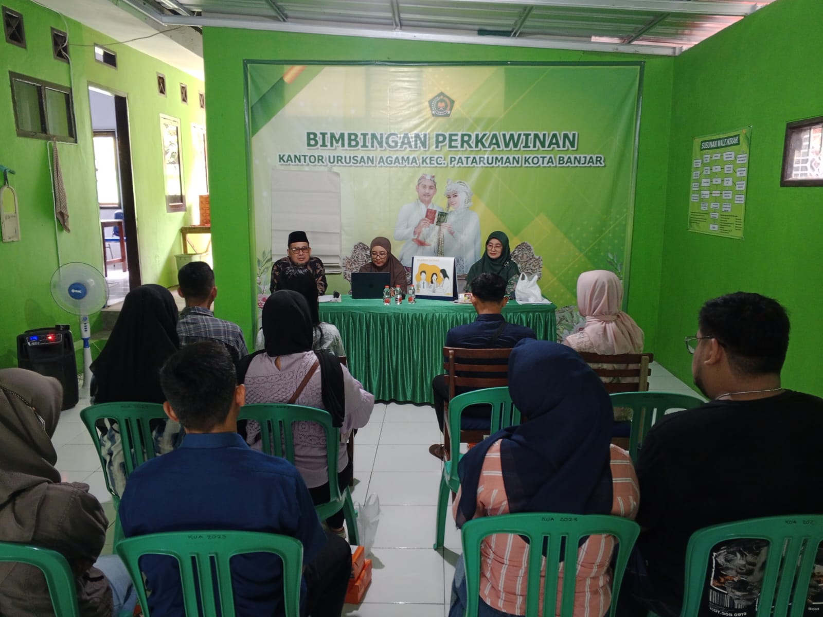 Percepatan Penurunan Stunting dan Perceraian, KUA Kecamatan Pataruman adakan BINWIN mandiri - (Ada 0 foto)